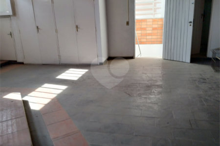 Casa de Vila à venda com 4 suítes em Jardim Londrina, São Paulo, SP