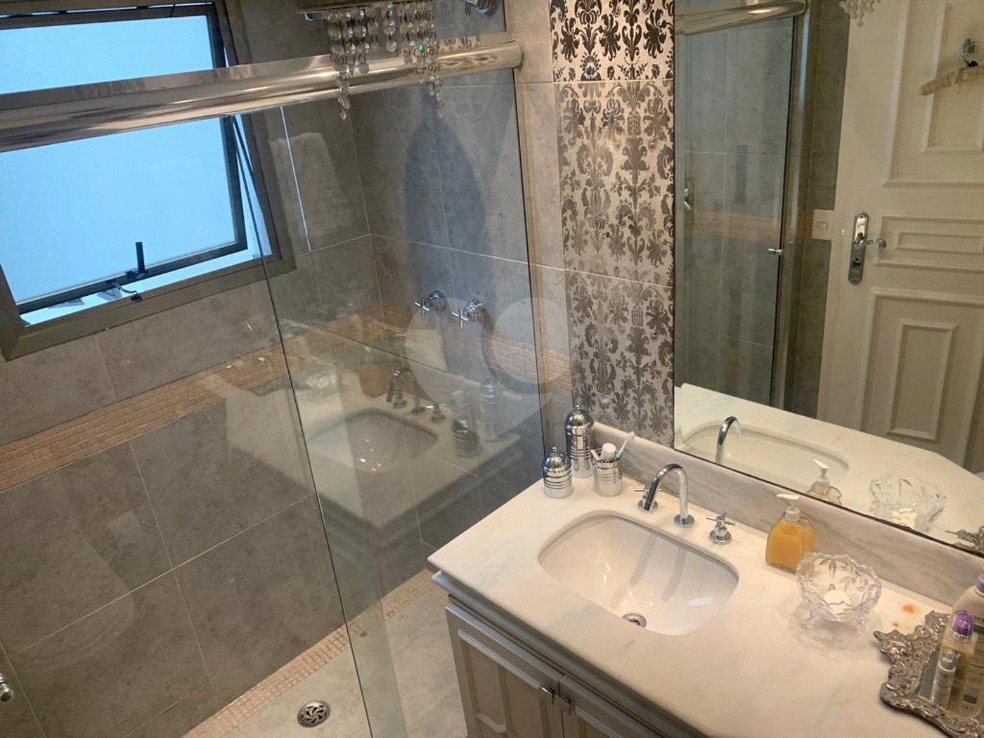 Apartamento à venda com 3 suítes em Vila Suzana, São Paulo, SP