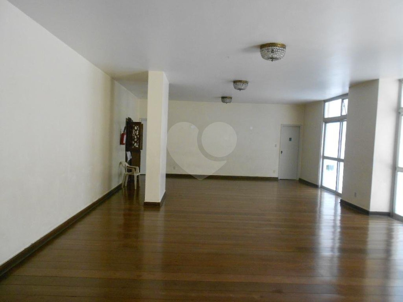 Apartamento à venda com 3 quartos, sendo 1 suíte,  em Santa Cecília, São Paulo, SP