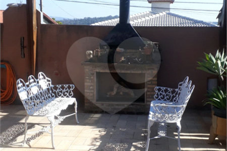 Sobrado à venda com 5 quartos, sendo 3 suítes, em Jardim dos Pinheiros, Atibaia, SP