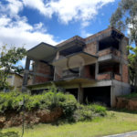 Sobrado à venda com 4 suítes em Roseira, Mairiporã, SP