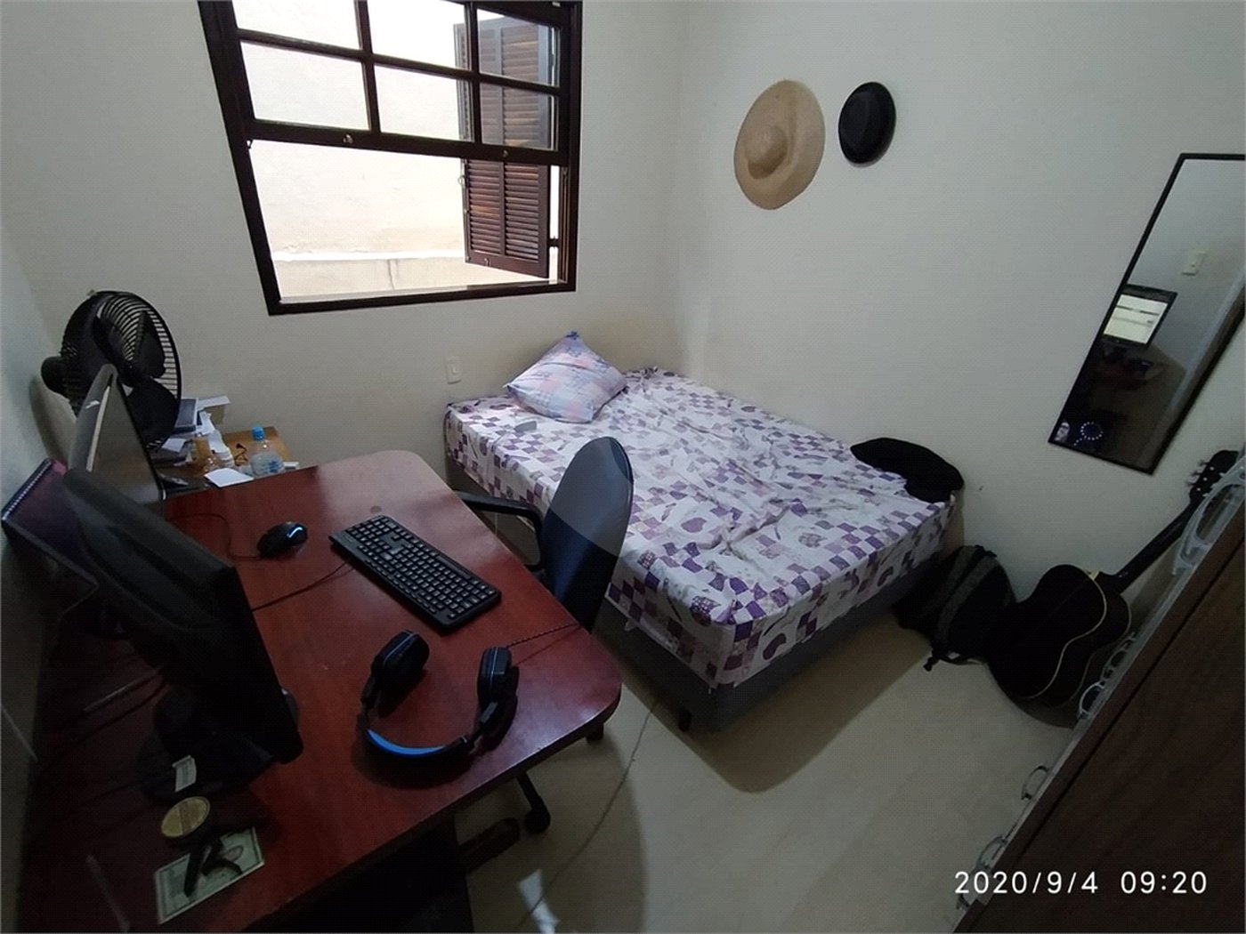 Casa à venda com 3 quartos, sendo 1 suíte,  no condomínio Sibelyus, Mogi das Cruzes - SP