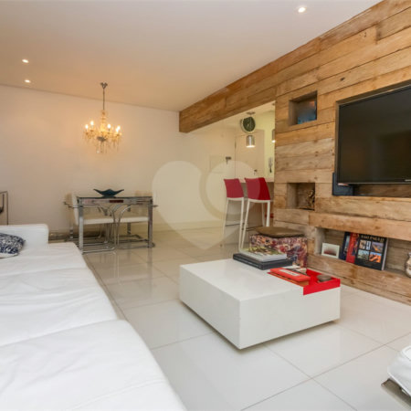 Apartamento à venda com 3 quartos, sendo 1 suíte, em Itaim Bibi, São Paulo, SP