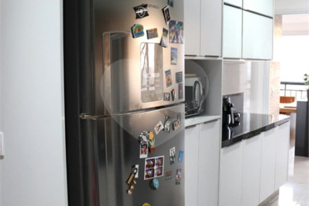 Apartamento à venda com 4 quartos, sendo 3 suítes,  em Parque Reboucas, São Paulo, SP