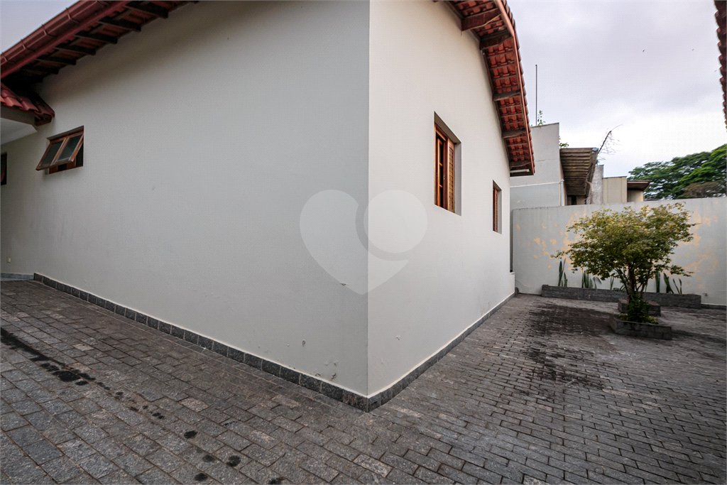 Casa Térrea à venda com 3 suítes em Jardim Petrópolis, São Paulo, SP