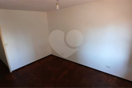 Sobrado à venda com 3 quartos, sendo 1 suíte, em Vila Firmiano Pinto, São Paulo, SP