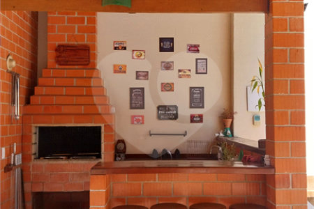 Casa Térrea à venda com 4 quartos, sendo 1 suíte,  em Parque dos Lagos, Mogi das Cruzes, SP