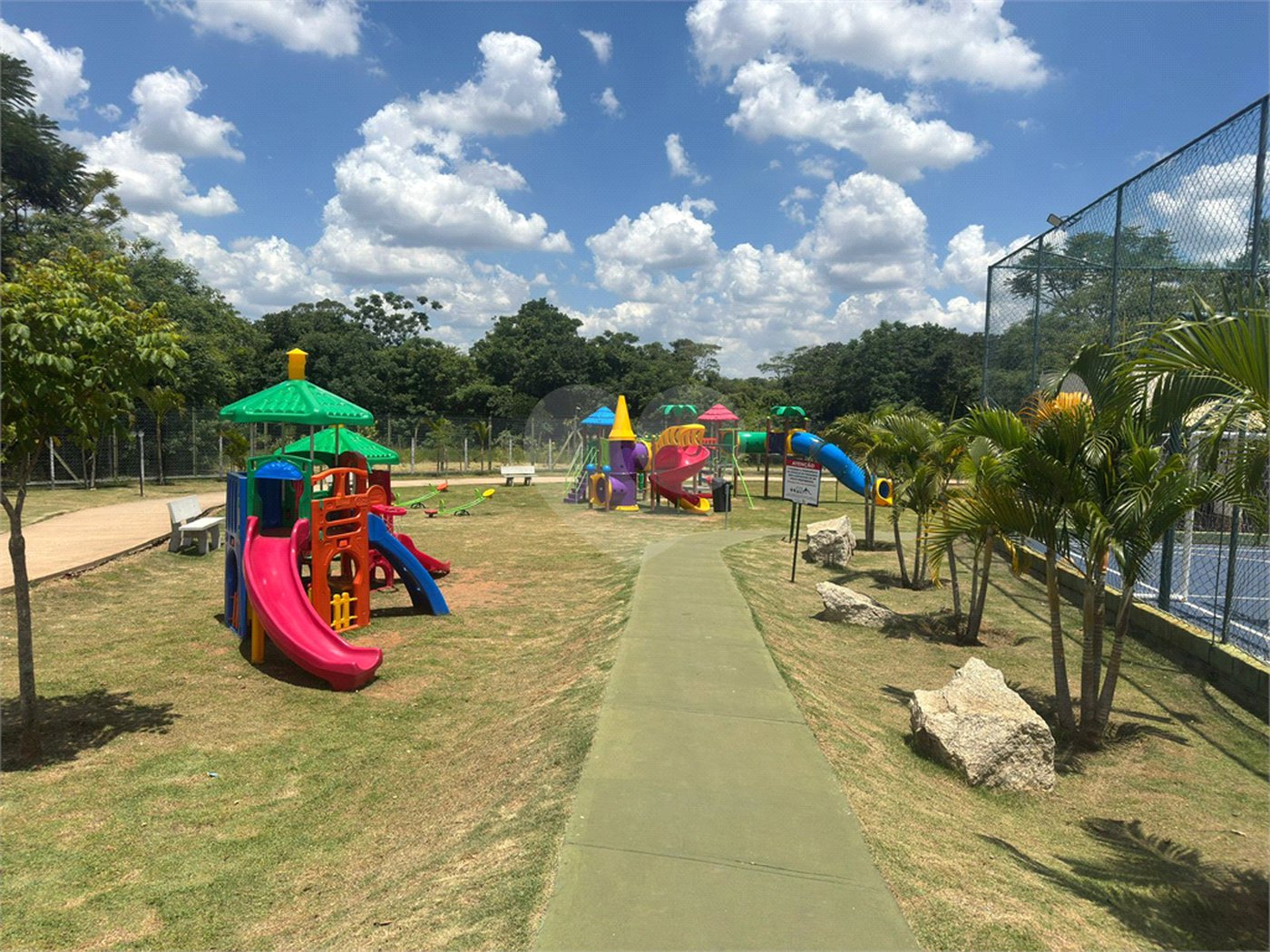 Terreno à venda no condomínio Terras de São Francisco, Sorocaba - SP