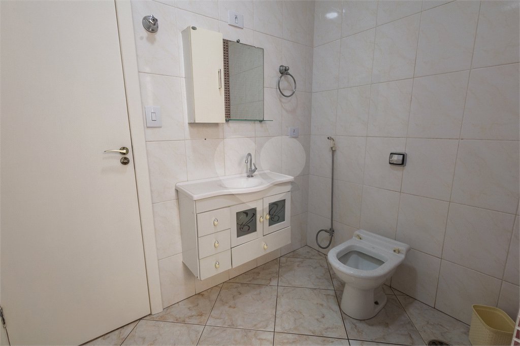 Casa à venda com 3 quartos, sendo 2 suítes, em Jardim Santa Cecília, Guarulhos, SP