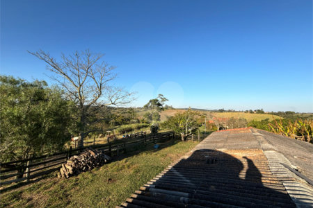 Sítio à venda com 3 quartos, sendo 1 suíte,  em Canta Galo, Itapetininga, SP