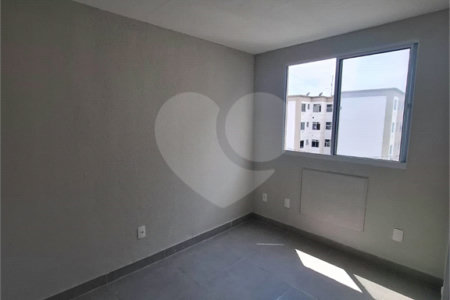 Apartamento à venda com 2 quartos em Guaratiba, Rio de Janeiro, RJ