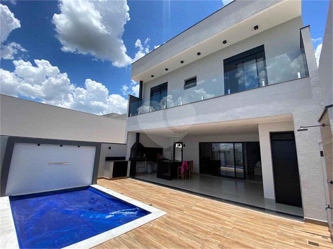 Casa à venda com 3 quartos, sendo 1 suíte,  no condomínio Residencial Mantova, Indaiatuba - SP