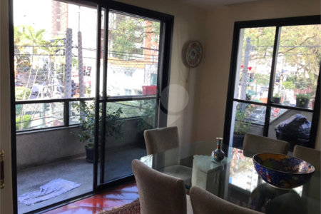 Apartamento à venda com 4 quartos, sendo 3 suítes, em Indianópolis, São Paulo, SP