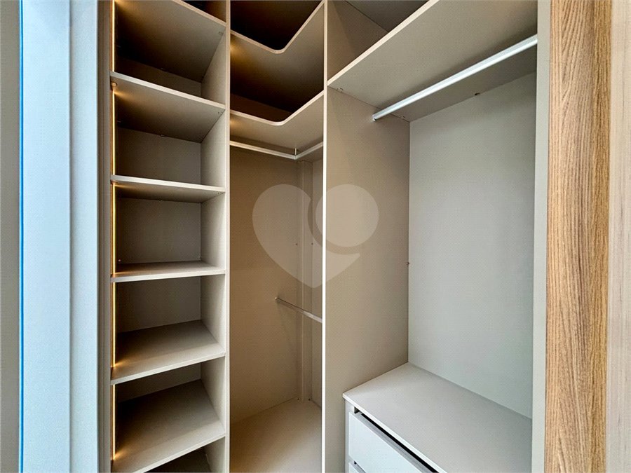 Casa à venda com 3 suítes no condomínio Residencial Dona Maria Candida, Indaiatuba - SP