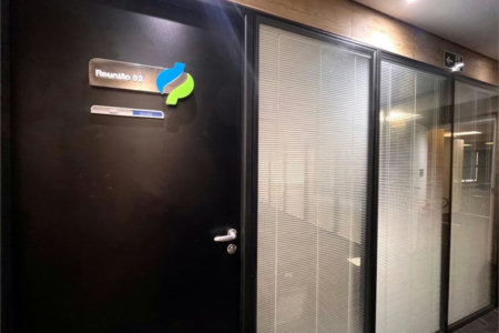 Prédio Corporativo em Santos | 4 Pavimentos | Galpão com Pé-Direito Duplo | Estrutura para +200 Pessoas | Compra Ou Locação