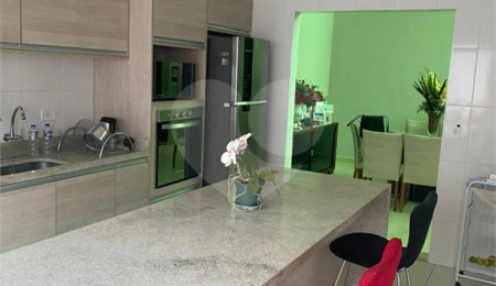Casa à venda com 3 quartos, sendo 1 suíte,  em Vila Oliveira, Mogi das Cruzes, SP