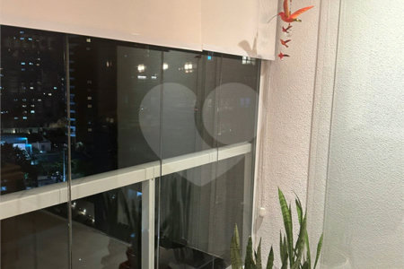 Apartamento à venda com 2 suítes em Jardim Fonte do Morumbi, São Paulo, SP