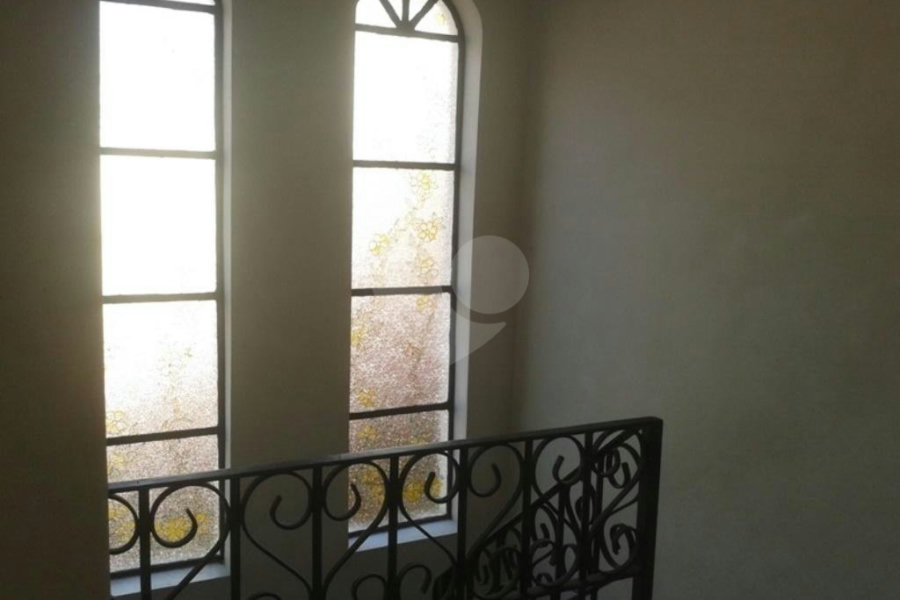 Sobrado à venda ou para alugar com 3 quartos, sendo 1 suíte,  em Horto, São Paulo, SP