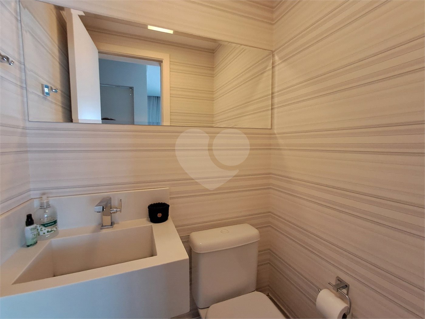 Apartamento à venda com 3 quartos, sendo 1 suíte, em Água Branca, São Paulo, SP