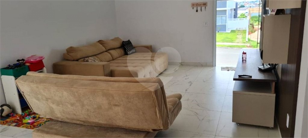 Casa à venda ou para alugar com 4 quartos, sendo 1 suíte, no condomínio Mirante dos Ipês, Salto - SP