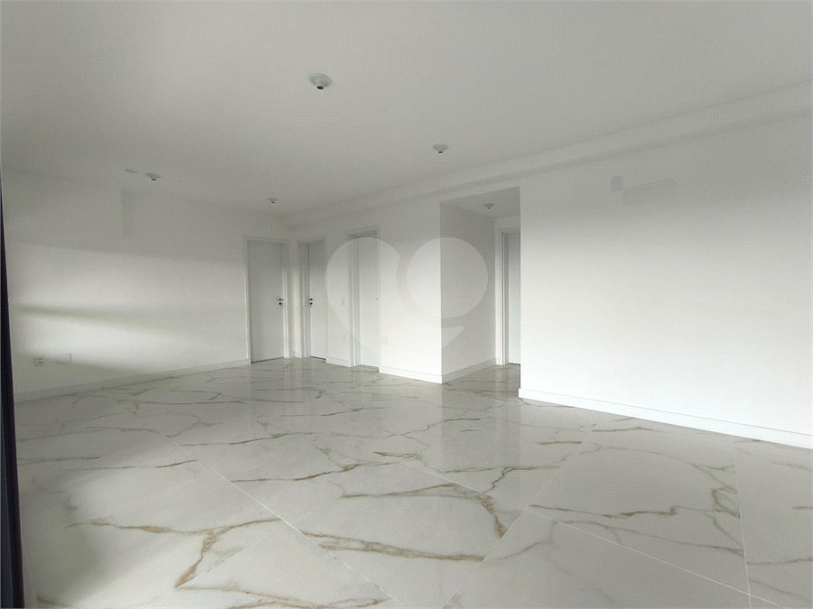 Apartamento à venda ou para alugar com 3 suítes em Água Branca, São Paulo, SP