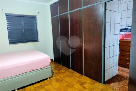 Casa à venda com 3 quartos, sendo 1 suíte, em Vila Mariana, Ribeirão Preto, SP