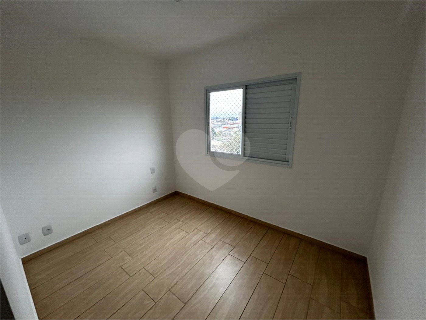 Apartamento à venda com 2 quartos, sendo 1 suíte, em Vila Aparecida, Itapetininga, SP