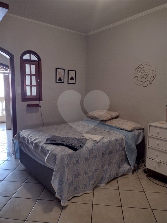 Casa à venda com 4 quartos, sendo 2 suítes, em Vila Gustavo, São Paulo, SP