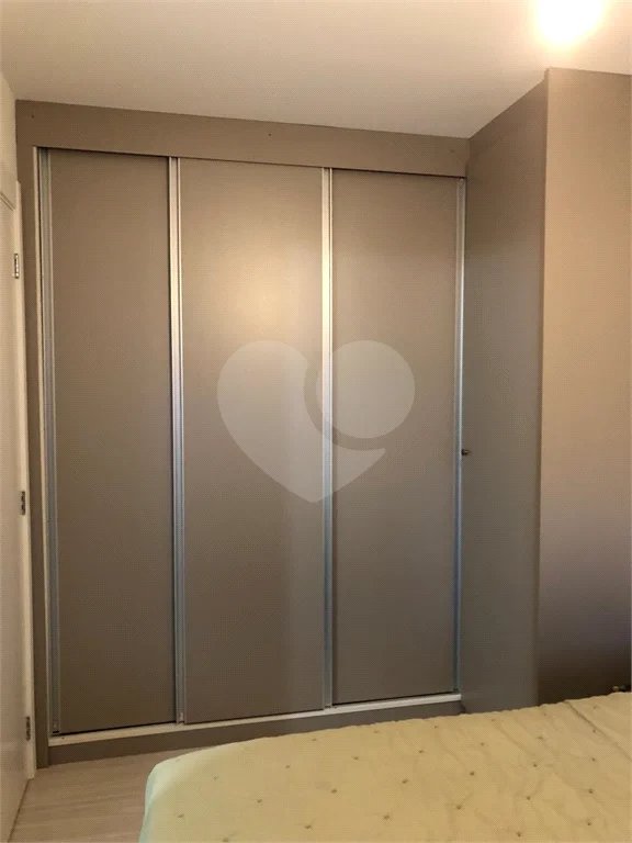 Apartamento à venda com 3 quartos, sendo 1 suíte, em Santo Amaro, São Paulo, SP