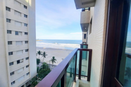 Apartamento Residencial à venda, Pitangueiras, Guarujá - AP0136.