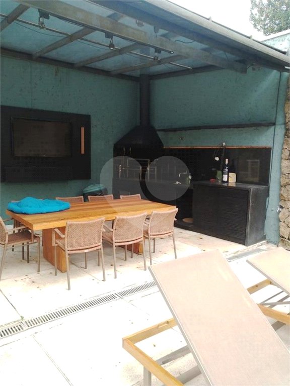 Casa à venda com 4 quartos, sendo 3 suítes, em Vila Tramontano, São Paulo, SP