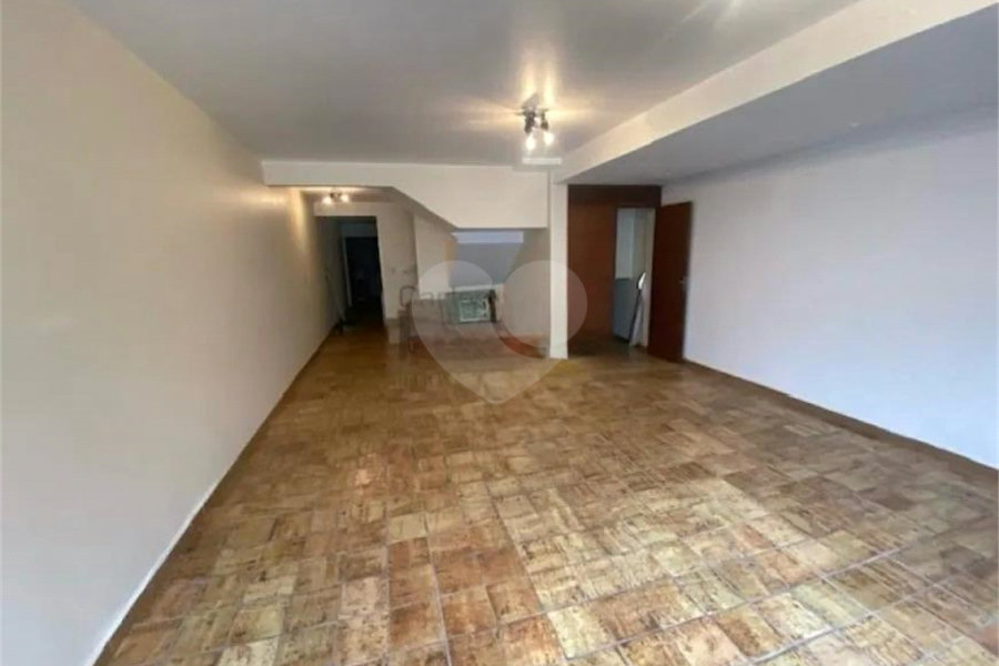 Sobrado à venda com 3 quartos, sendo 1 suíte, em Jardim França, São Paulo, SP
