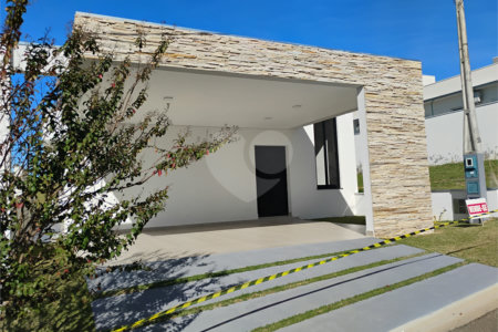 Casa à venda com 3 quartos, sendo 1 suíte, no condomínio Phytus - Fase 3, Itupeva - SP
