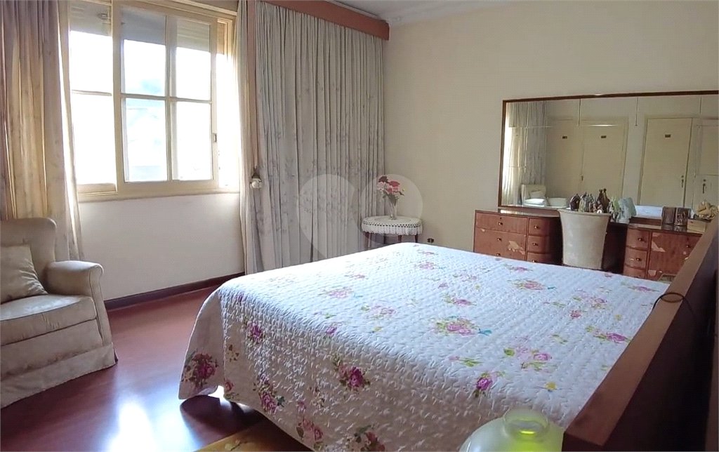 Sobrado à venda com 3 quartos, sendo 2 suítes, em Santana, São Paulo, SP