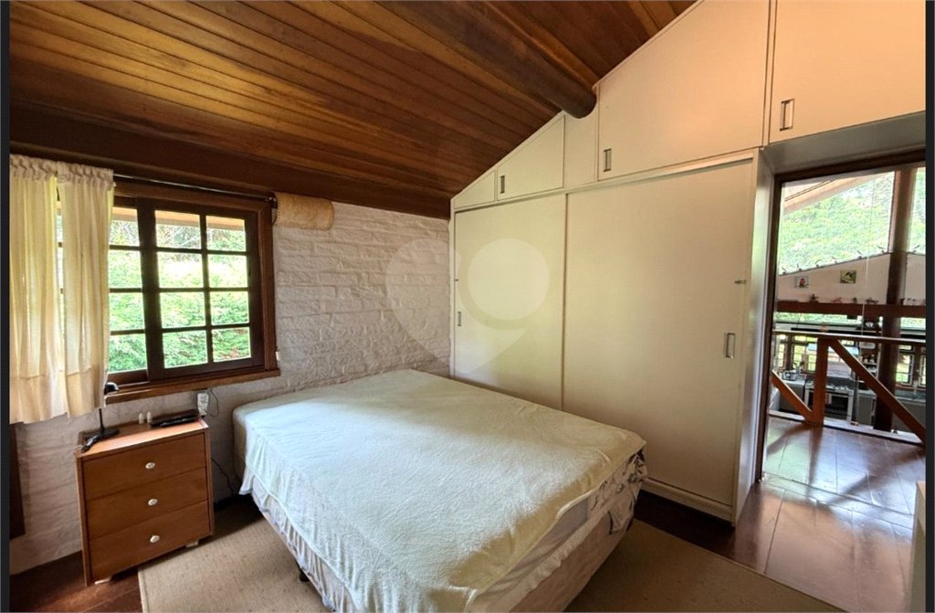 Casa à venda com 4 suítes em Vila Natal, Campos do Jordão, SP