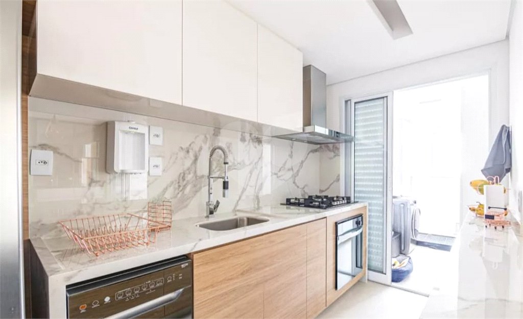 Apartamento à venda com 3 quartos, sendo 1 suíte, em Barra Funda, São Paulo, SP