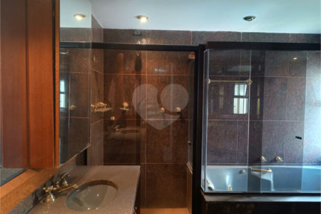 Apartamento à venda com 3 suítes em Vila Suzana, São Paulo, SP
