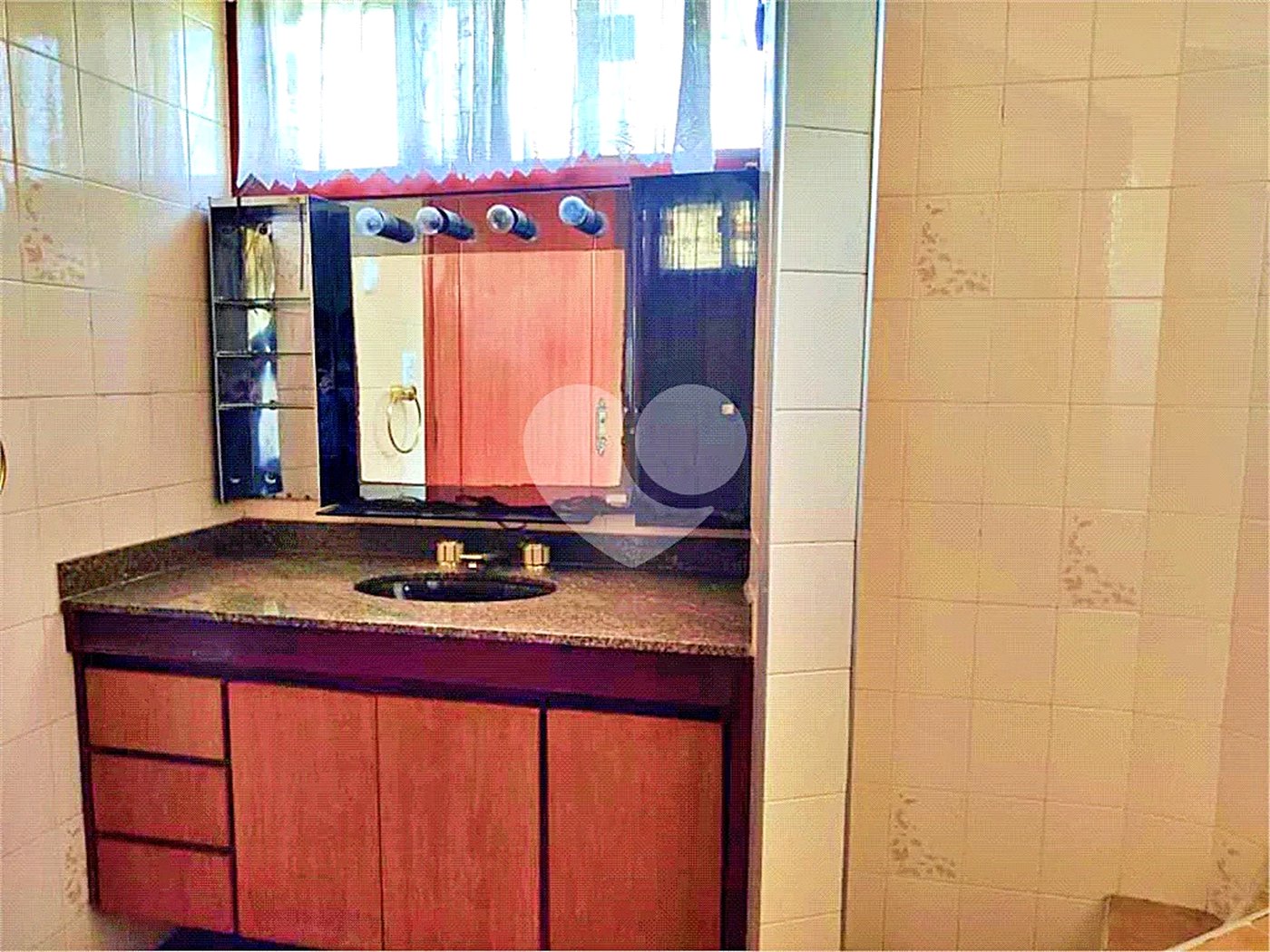 Sobrado à venda ou para alugar com 4 quartos, sendo 1 suíte, em Jardim Franca, São Paulo, SP