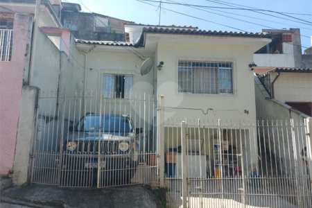 Casa à venda com 2 quartos em Parque Vitória, São Paulo, SP
