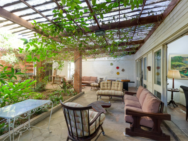 Casa Térrea à venda com 5 quartos, sendo 2 suítes,  em Alto da Boa Vista, São Paulo, SP