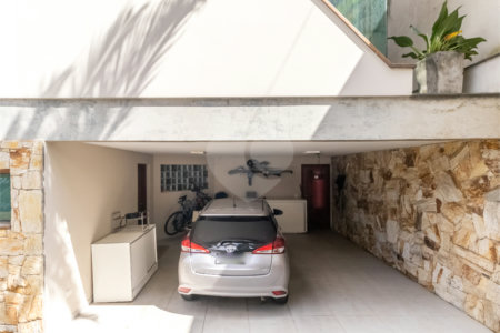 Casa à venda com 4 quartos, sendo 2 suítes, em Jardim Marajoara, São Paulo, SP