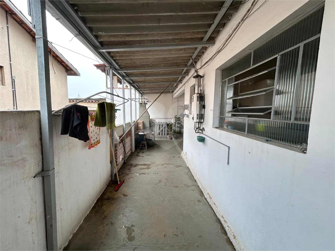 Sobrado à venda com 6 quartos, sendo 1 suíte,  em Vila do Encontro, São Paulo, SP