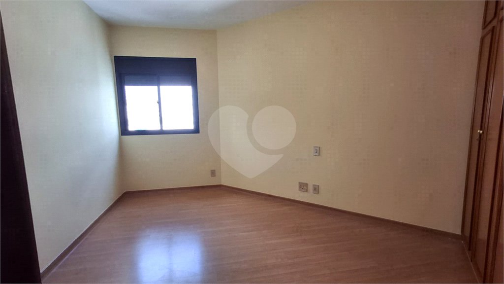 Apartamento para alugar com 3 quartos, sendo 1 suíte, em Brooklin, São Paulo, SP