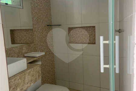 Casa em condomínio à venda com 2 quartos, sendo 1 suíte,  em Conjunto Bom Pastor, Mogi das Cruzes, SP
