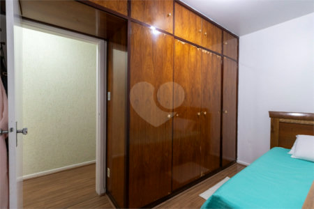 Sobrado à venda com 3 quartos em Vila Gomes Cardim, São Paulo, SP