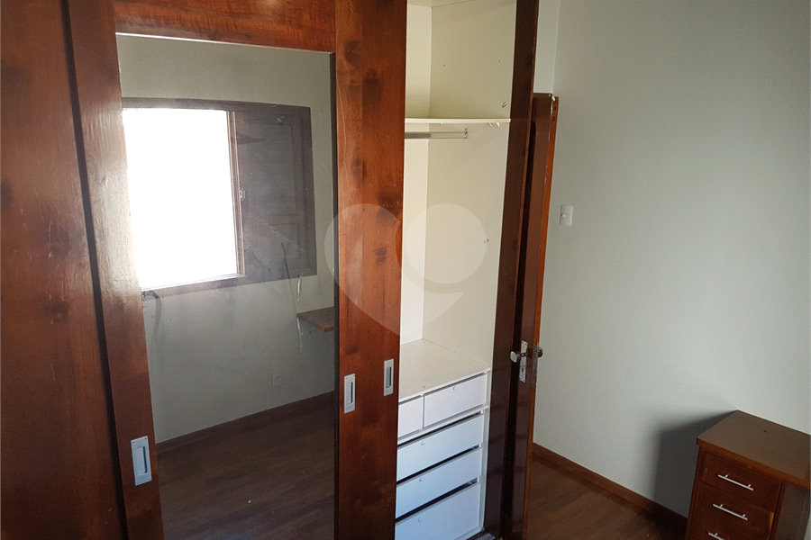 Casa à venda com 4 quartos, sendo 1 suíte, em Santana, São Paulo, SP