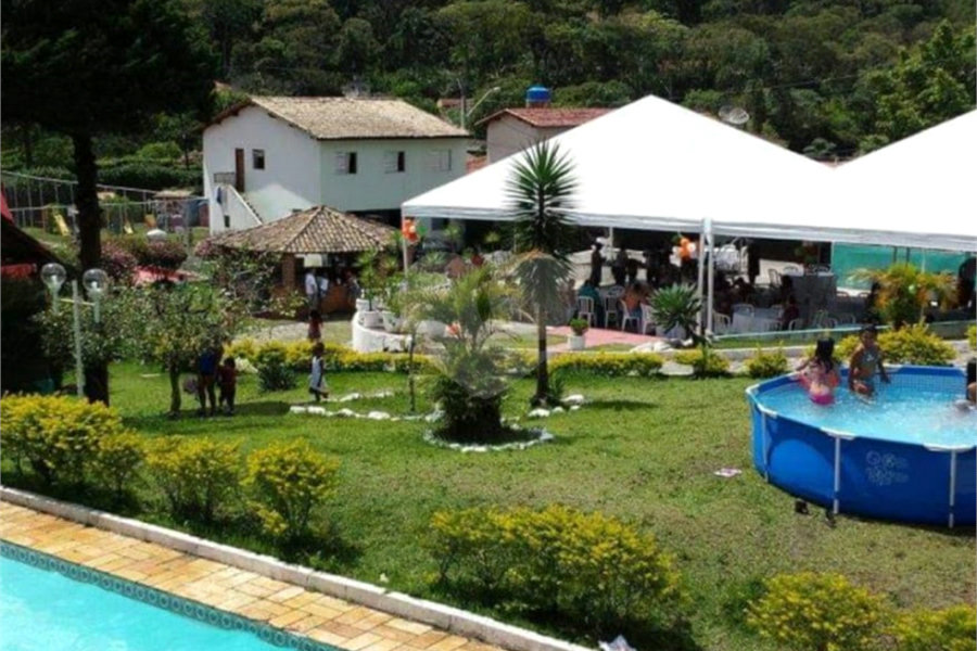 Casa Térrea à venda com 5 quartos, sendo 3 suítes, em Serra da Cantareira, Mairiporã, SP