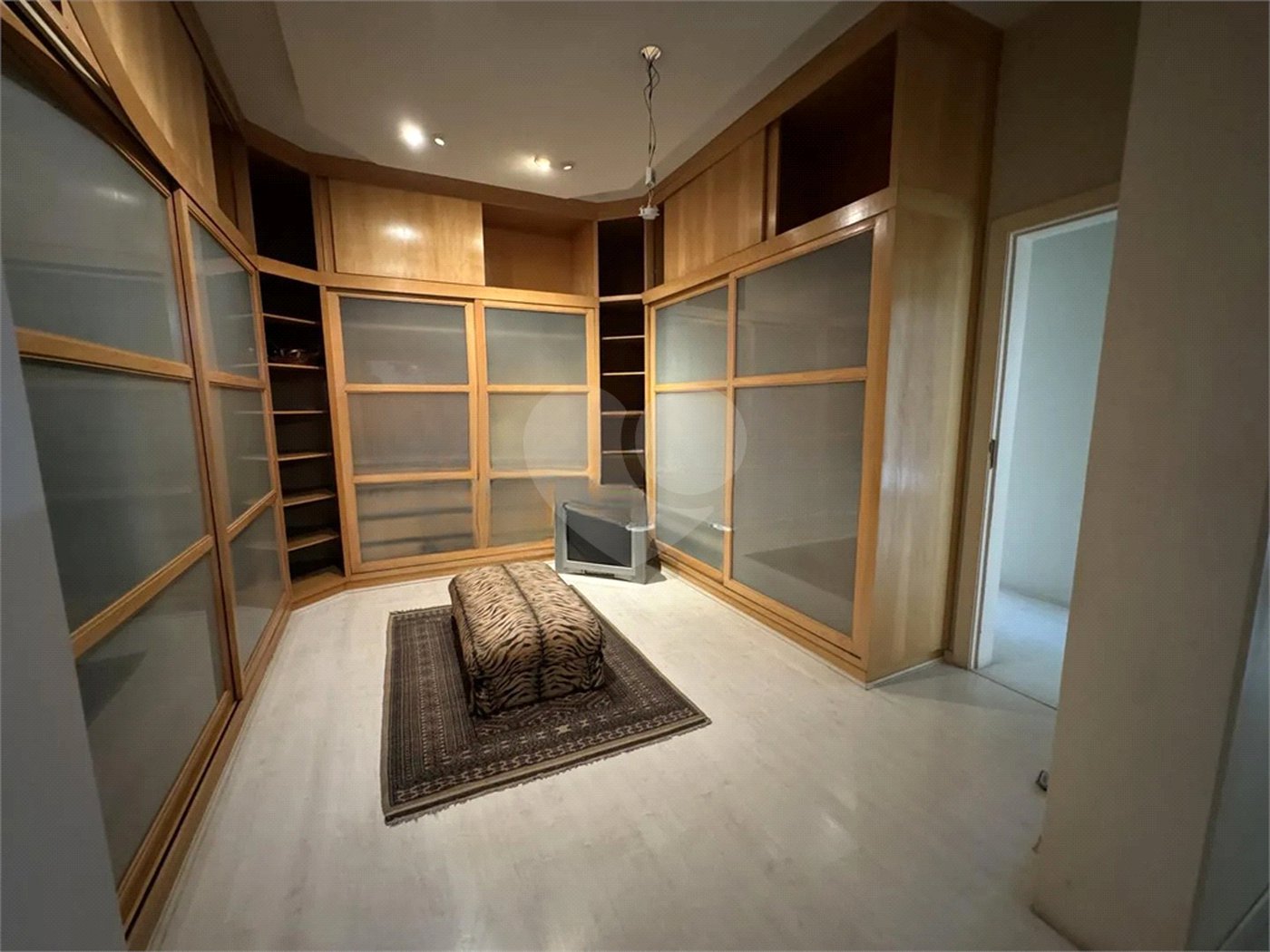 Apartamento à venda com 4 quartos, sendo 2 suítes,  em Vila Suzana, São Paulo, SP