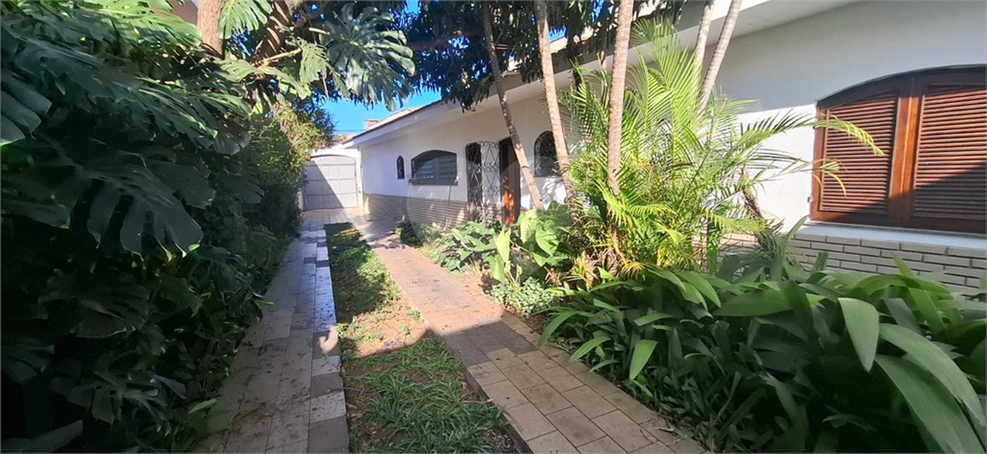 Casa Térrea à venda ou para alugar com 3 suítes em Vila Isolina Mazzei, São Paulo, SP