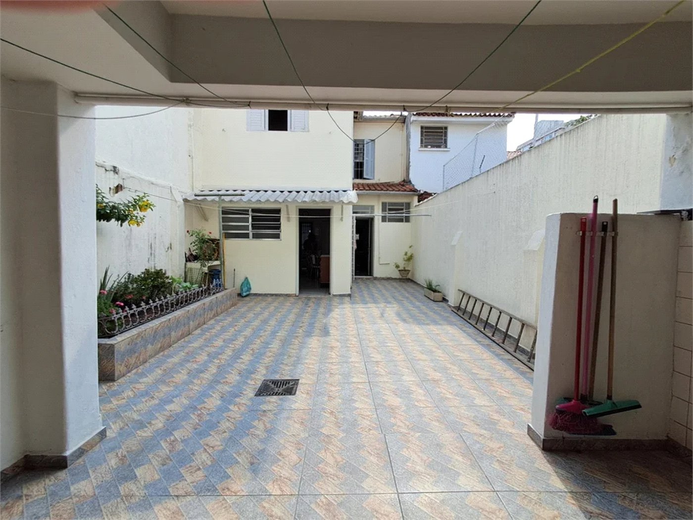 Casa à venda com 3 quartos em Água Branca, São Paulo, SP